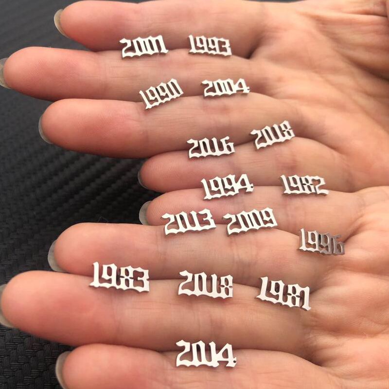 Tiny Jaar Nummer Rvs Oorbellen - Men'S Fashion Year 2000 recensie en prijs